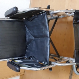 車椅子　折り畳み式