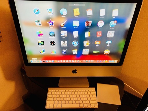 iMAC 24インチ ワイアレスキーボード＆マジックパッド付き