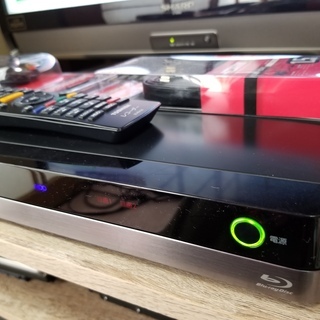 ☆3番組同時録画！1TB新品！東芝REGZA DBR-T350☆