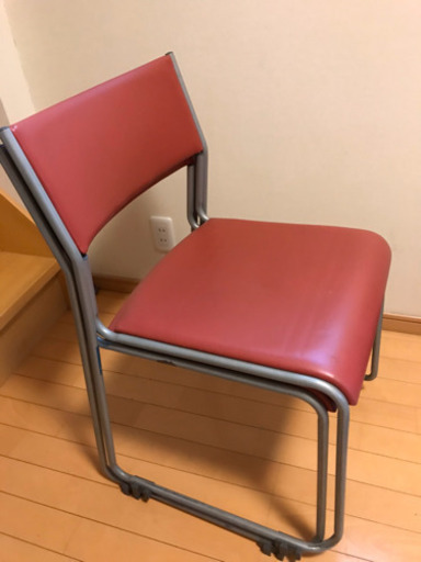 中古　赤い椅子20個おまとめ25000円