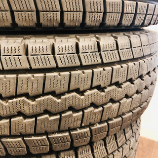 225/75r16 スタッドレスタイヤ4本