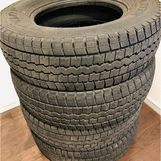 225/75r16 スタッドレスタイヤ4本