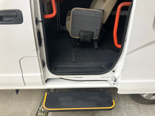 Nv0 チェアキャブ7人乗り取り消し3日前の最終値引きです Akky 作草部のその他の中古車 ジモティー Nv0 チェアキャブ7人乗り取り消し3日前の最終値引きです Akky 作草部のその他の中古車 ジモティー