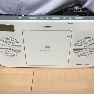 ２０１２年式      東芝  CD／RADIO／AM．FMデッキ