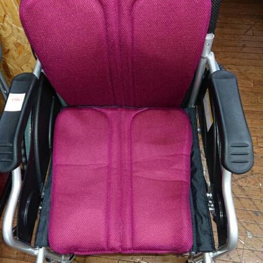 車椅子 新品同様 介護・自走併用 本体アルミ製