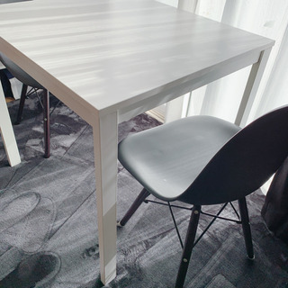 IKEA ホワイトダイニングテーブル　３点セット　VANGSTA ヴァングスタ 伸長式テーブル