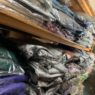 服装 バックなど 大量  閉店  激安