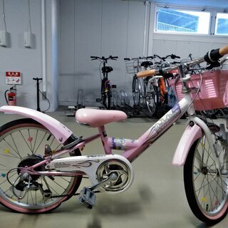 ピンクのかわいい子供用自転車20インチ（女の子用♪）