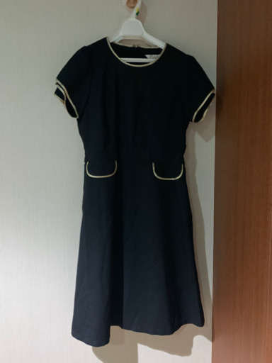 引き取り限定 中古エステユニフォーム9号ワンピース黒と白3着 あるな 渋谷のワンピースの中古 古着あげます 譲ります ジモティーで不用品の処分