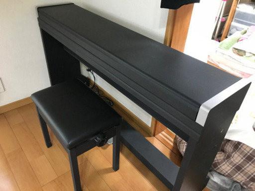 電子ピアノ