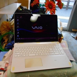 SONY VAIO SVF153B1GN ホワイト SONY VAIO Fit SVF153B1GN 美品 ジャンク