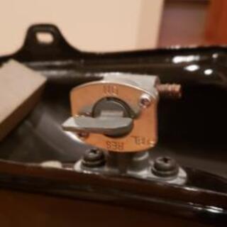 tzr50r タンク(カギ、コック付き) tzr50r タンク(カギ、コック付き)