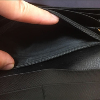 ☆Prada  財布　ほぼ未使用☆ 