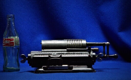 マルゼン計算機「 MODEL18」ビンテージ　手回し　手動式　機械式　MARUZEN CALCULATOR アンティーク レトロ