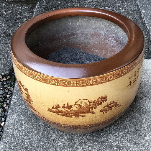 今月いっぱい（1/31）で終了します！火鉢（中型）　和風仕様のお部屋に、または、観葉植物の鉢にどうでしょう？
