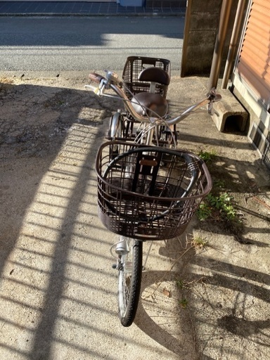 人気の三輪自転車シルバー