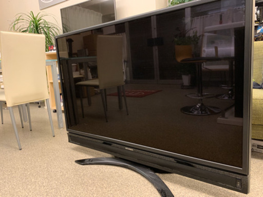 交渉中　超大型52インチ　フルHD 液晶テレビ