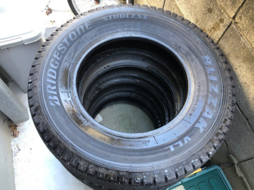 値下げ　195/80/R15 ブリザックVL1 4本とチェーンセット