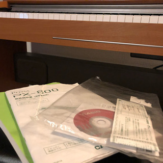 電子ピアノ＿Privia PX-800 木目調、完動品中古です。