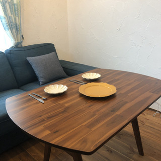 美品　Unico ダイニングテーブル