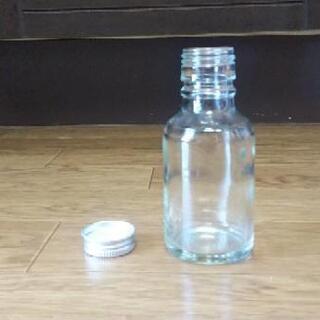 【取引中】ガラス瓶100ml（～20本）