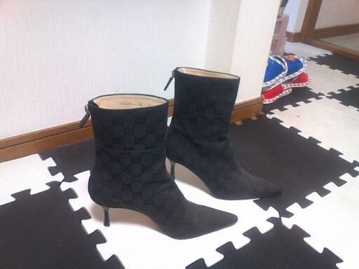 グッチ シグネチャー ショートブーツ 黒 目立つ傷、汚れなし サイズ 36C