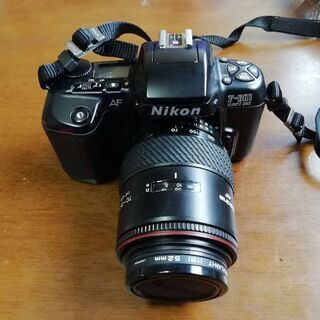 フィルムカメラ　ニコンF６０１