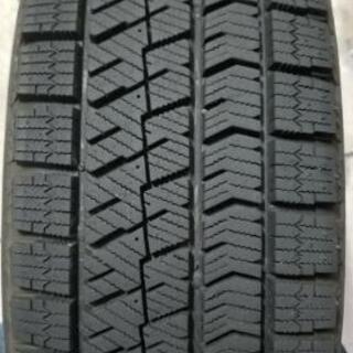 スタッドレスタイヤ 175/65R/15 84Q