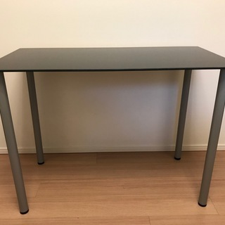 IKEA　強化ガラステーブル（仕事机・学習机・作業机向け）