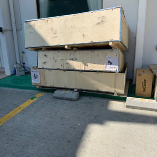 筋トレマシン配送で使用された木箱