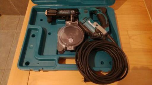 値下げｼﾏｼﾀ!!!マキタ（makita）100Vオートパックスクリュードライバ