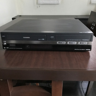 ビデオデッキ　TOSHIBA VARDIA