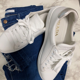美品　PRADA スニーカー