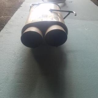 PBY32セド ヴァレンザ マフラー