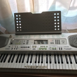 電子キーボード　CASIO