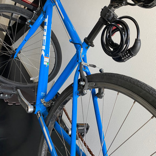 美品　トレック　クロスバイク　使用１年未満