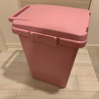 ゴミ箱　ピンク
