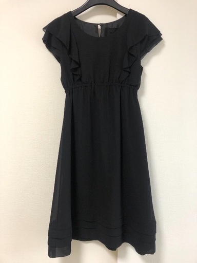 レイビームス 黒ワンピース Mサイズ Akimoto 東京のワンピースの中古 古着あげます 譲ります ジモティーで不用品の処分