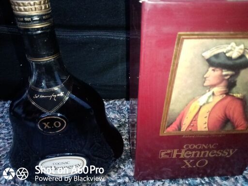 古酒　ヘネシーxo　未開栓　金キャップ　グリーンボトル　箱あり