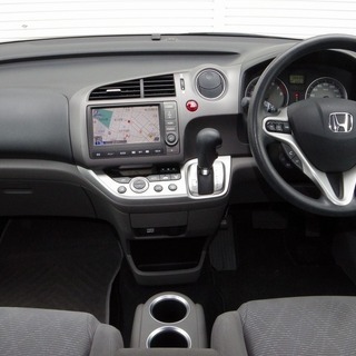 スタイリッシュ 内装もカッコいい ホンダ ストリーム オトロン足立店 竹ノ塚のストリームの中古車 ジモティー