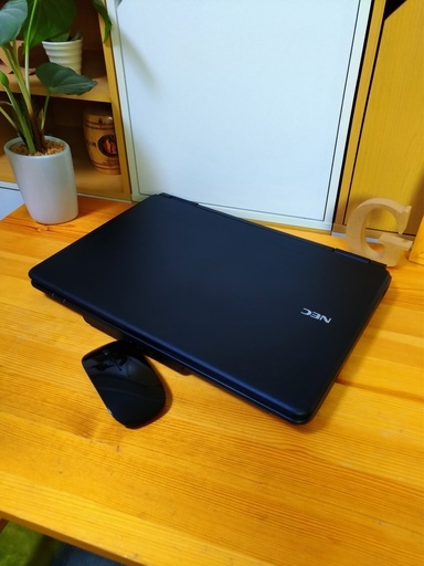 corei5の高性能NEC！　とても美品☆　高級感のあるマットブラック♪　最新Windows10パソコン☆　ノートPC　NEC　VersaPro　高速★　メモリ4G　　15.6インチ大画面　　大容量320G　黒　高級感　　マウス付き　DVDドライブ 　ノートパソコン　無線LAN　Wi-Fi対応