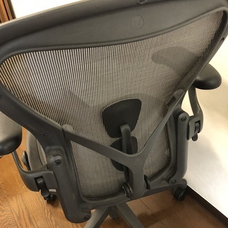 ハーマンミラー　アーロンチェアリマスタード　Bサイズ 2019/6/28購入