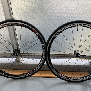 カンパニョーロ　シロッコ 35 シマノ10速ハブ タイヤ付き