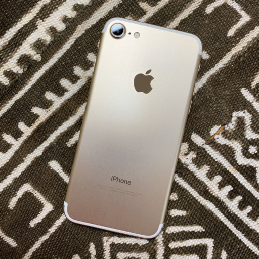 【美品】iPhone7 128GB SIMフリー