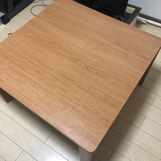 ダイニングテーブル　／ 木製　〜14日までの募集
