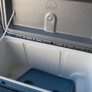 IGLOO イグルー クーラーボックス MAXCOLD GLIDE COOLER GLACIERE HIELERRA ※中野区近辺なら配達も可