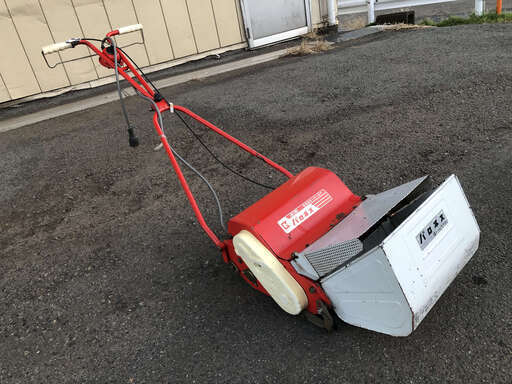 芝刈り機用研磨剤で研磨済 動作品 バケット付 バロネス 共栄社 自走式 電動芝刈機　LM-12MF 50/60Hz　270W 家庭用