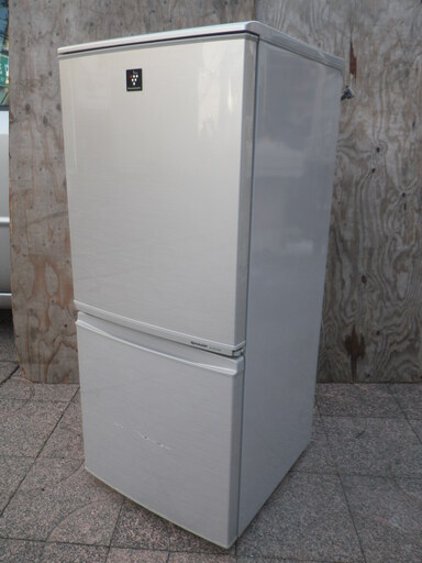 ■配達します。■シャープ 137L 冷凍冷蔵庫 SJ-PD14W-S プラズマクラスター どっちもドア 2ドア 2012年製