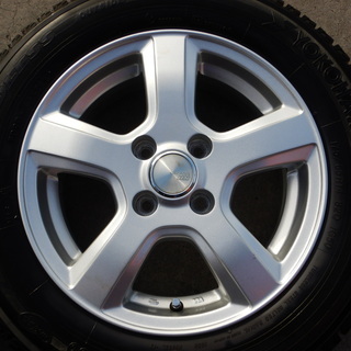 ＧＲＡＳＳ　１４インチ　スタッドレス　ヴィッツ、フィット、キューブ