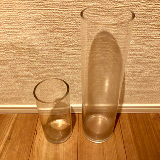ガラスの花瓶 シンプル